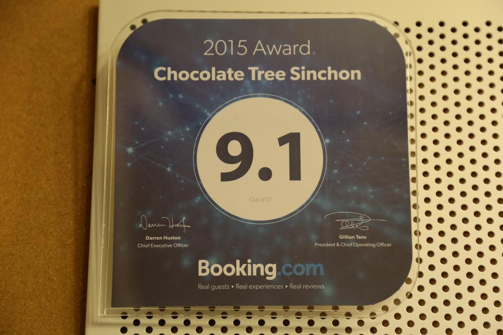 Chocolate Tree Sinchon Seoul Exterior photo